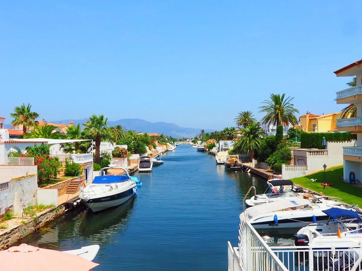 Apartment Flamicell Empuriabrava